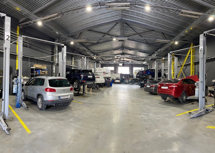 Hunters Garage, вулиця Сумська, 3, Київ